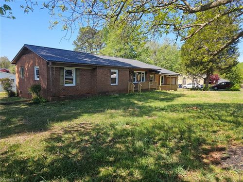 101 Markwood Ln, Lexington, NC, 27295-1543 | Card Image