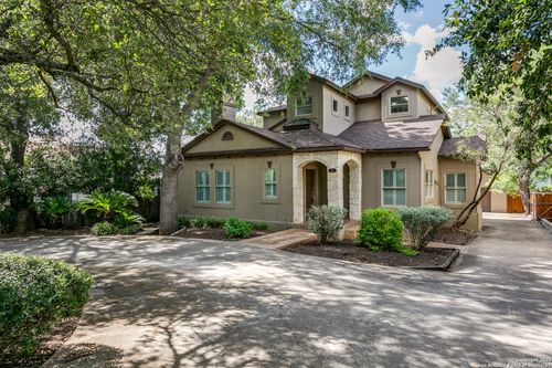 211 Elizabeth Rd, Terrell Hills, TX, 78209-5946 | Card Image