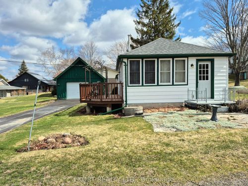 40 Demille Street, Prince Edward County, ON, K0K1W0 | Card Image