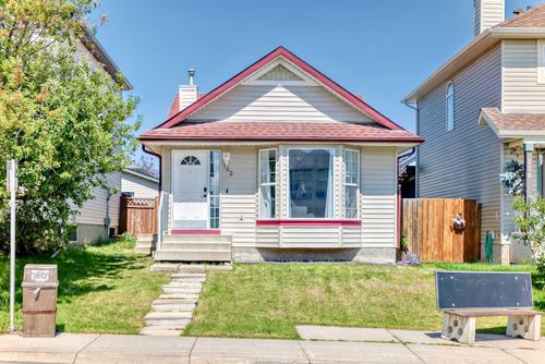 142 Bridlewood Ave Sw, Calgary, AB, T2Y3T5 | Card Image