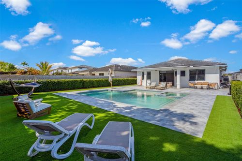 2872 Se 3rd St, Homestead, FL, 33033-6074 | Card Image