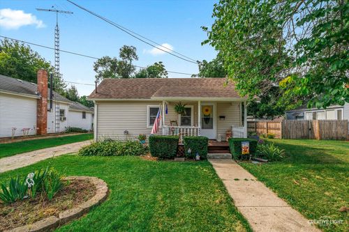 332 W 1st St, Sandwich, IL, 60548-1506 | Card Image