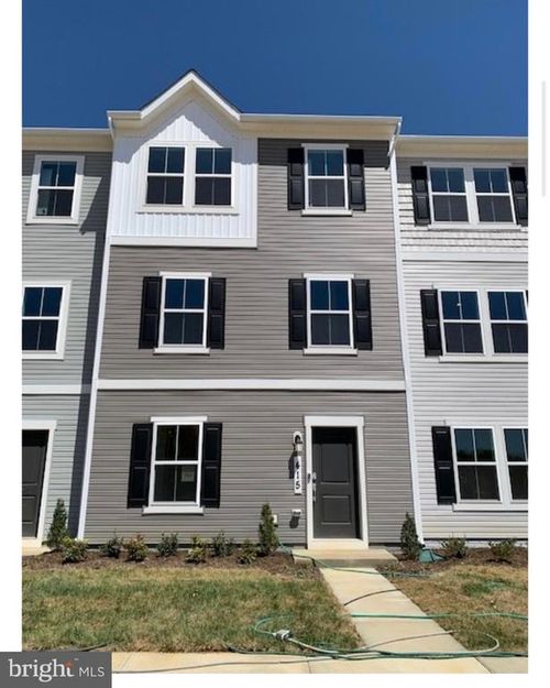 415 17th Ave, Ranson, WV, 25438-5763 | Card Image