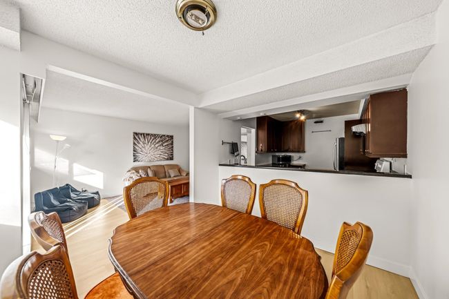 2052 Purcell Way, Townhouse with 3 bedrooms, 2 bathrooms and 1 parking in North Vancouver BC | Image 6