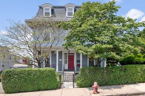 2r-38 Spring St, Somerville, MA, 02143-2597 | Card Image
