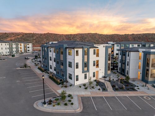 m201-224 N Chaparral Dr, Hurricane, UT, 84737-6227 | Card Image