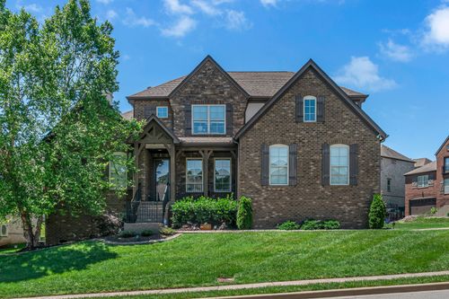 5101 Mountainbrook Cir, Hermitage, TN, 37076-1484 | Card Image