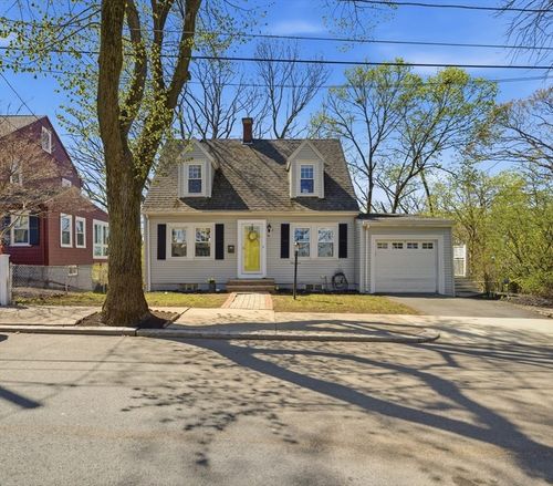 91 Hill St, Malden, MA, 02148-1639 | Card Image