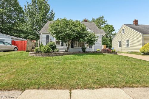 1666 Thornapple Avenue, Akron, OH, 44301 | Card Image