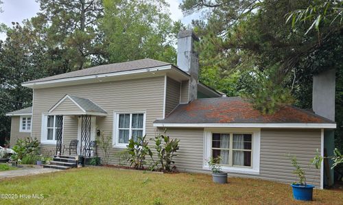 1014 N Independence St, Kinston, NC, 28501-3928 | Card Image