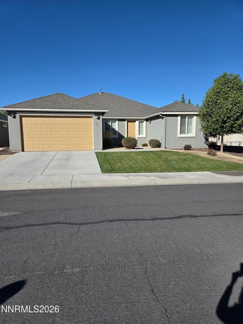 421 Dog Leg Dr, Fernley, NV, 89408-6697 | Card Image