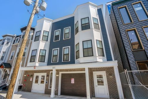 unit-203-223 Saratoga St, Boston, MA, 02128-3529 | Card Image