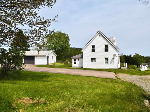 8915 209 Highway, Fox River, NS, B0M1S0 | Card Image
