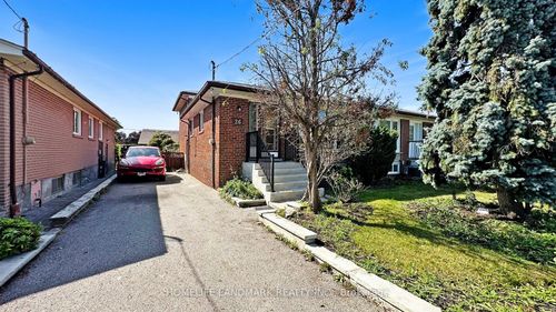 26 Roywood Dr, North York, ON, M3A2C6 | Card Image