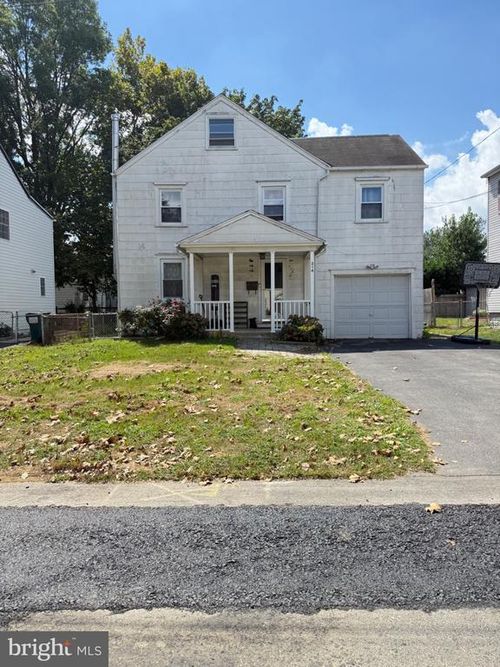 214 Pine Rd, WALLINGFORD, PA, 19086-7139 | Card Image
