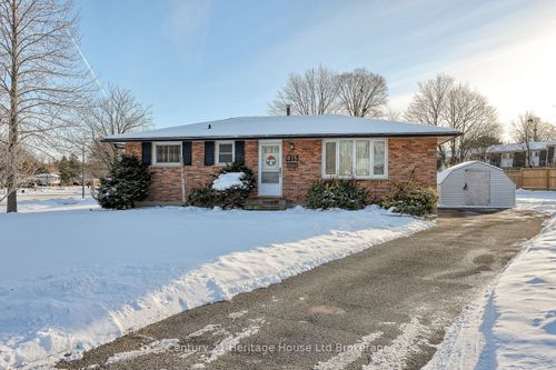 816 Pavey St, Woodstock, ON, N4S2M1 | Card Image