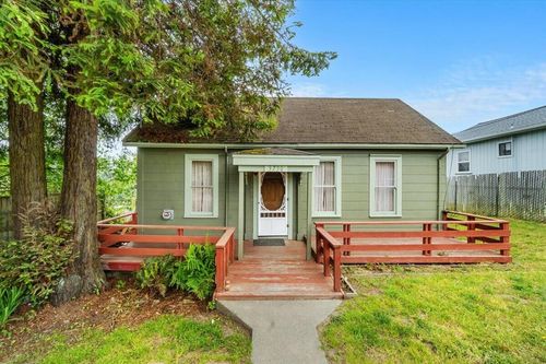 3730 Spring St, Eureka, CA, 95503-5803 | Card Image