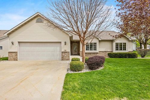 36 Penbrook Circle, APPLETON, WI, 54913 | Card Image