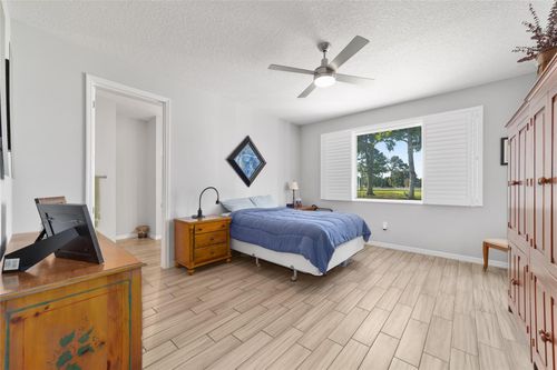 9637 Sw 95th Loop, Ocala, FL, 34481-4616 | Card Image