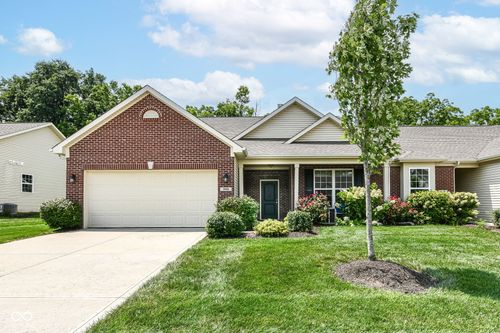 368 Angelina Way, Avon, IN, 46123-5532 | Card Image