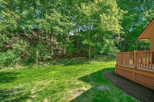 UNIT-4 - 22 Grove Pl, Condo with 2 bedrooms, 1 bathrooms and 1 parking in Winchester MA | Image 33