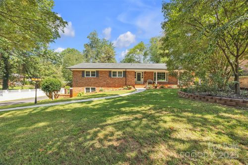 312 2nd Ave Ne, Conover, NC, 28613-2004 | Card Image
