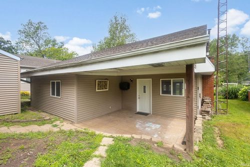 885 590, Wolcottville, IN, 46795-9524 | Card Image