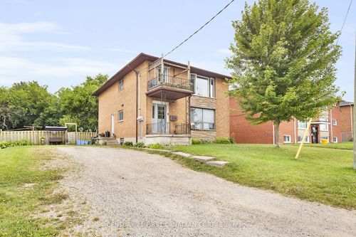 320 Hilton Ave, London, ON, N5W2R6 | Card Image
