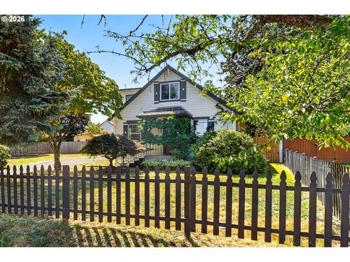 4520 Se Chase Rd, Gresham, OR, 97080-9061 | Card Image