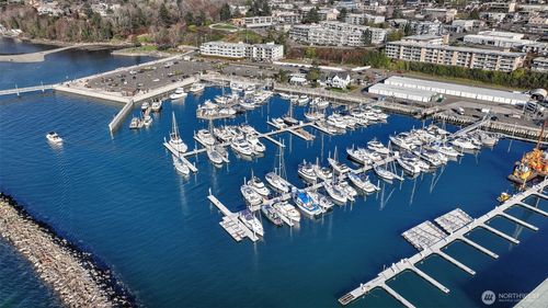 apt-1b-22222 Dock Ave S, Des Moines, WA, 98198-4617 | Card Image