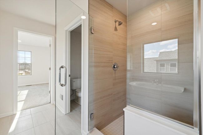 Owner's Bathroom | Image 36