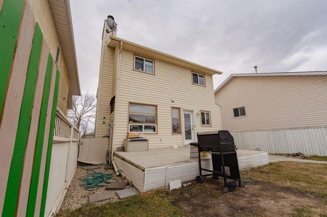 24 Laguna Close Ne, House other with 4 bedrooms, 3 bathrooms and 2 parking in Calgary AB | Image 28
