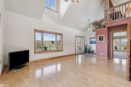 31672 245th St, Bonaparte, IA, 52620-9714 | Card Image