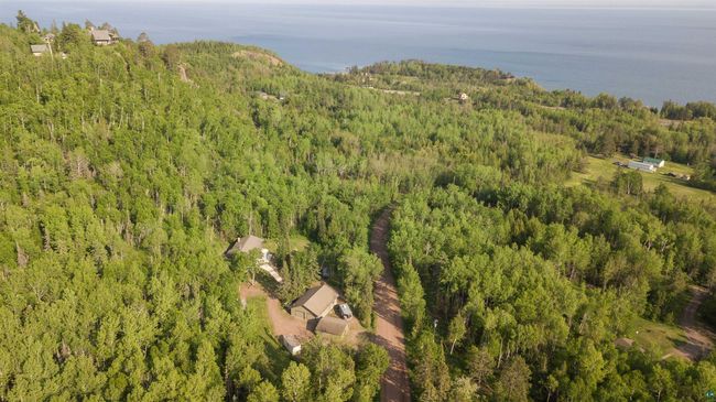 1928 Loop Rd, House other with 3 bedrooms, 4 bathrooms and null parking in Two Harbors MN | Image 22