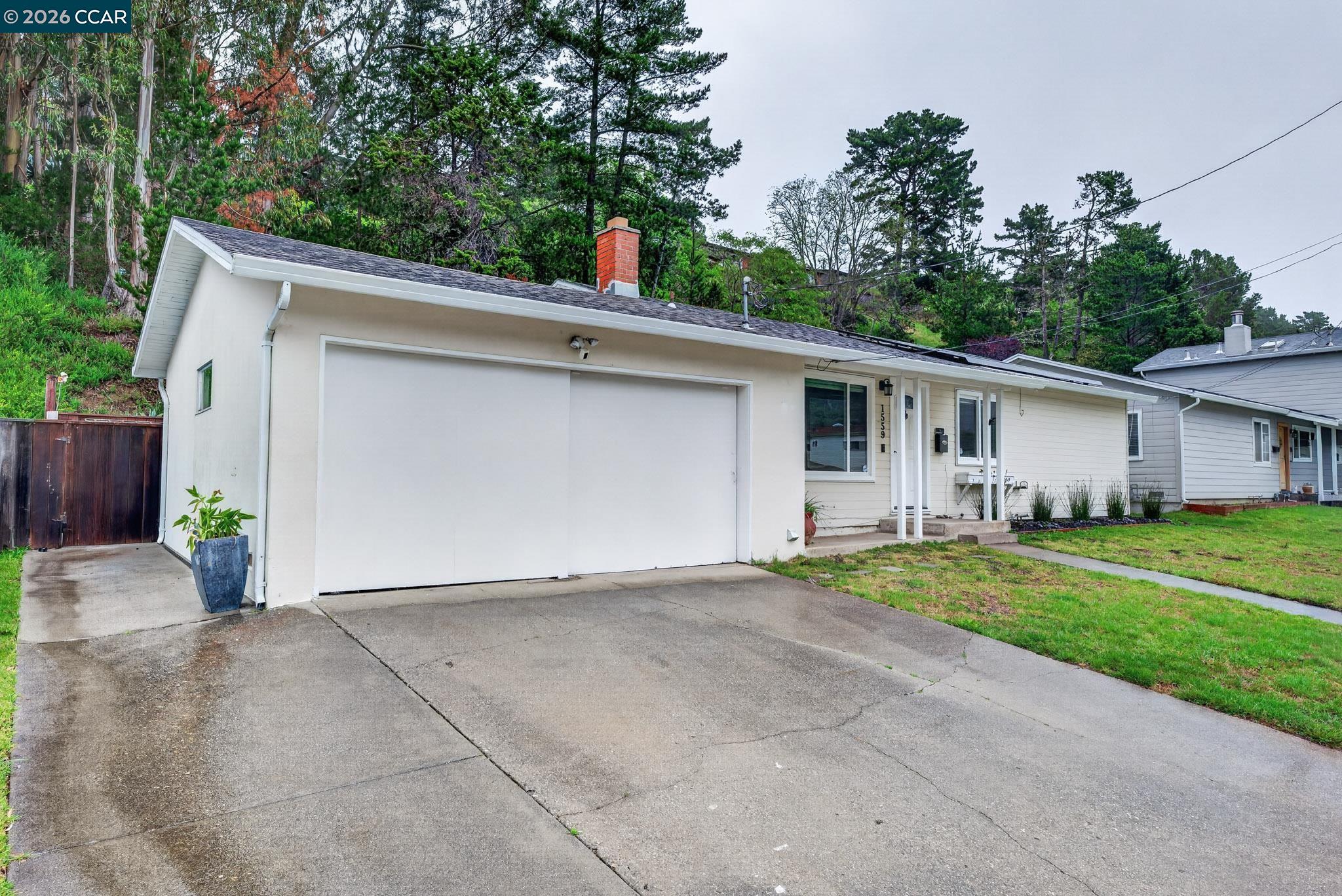 Residential in Pacifica 5
