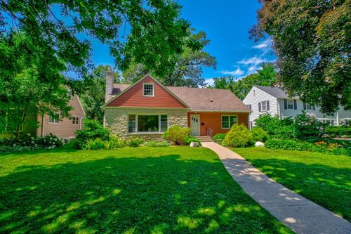 329 Stonebridge Blvd, Saint Paul, MN, 55105-1229 | Card Image