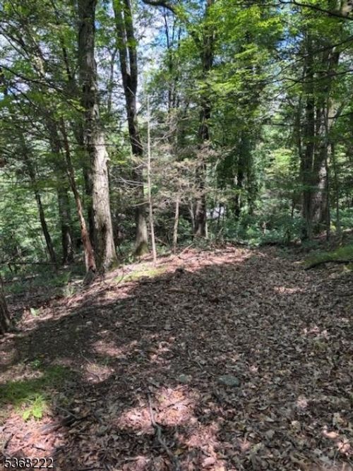 28 Hillside Rd, Wanaque, NJ, 07465-2411 | Card Image