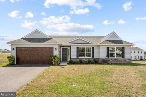 272 Gardenia Ln, LEBANON, PA, 17042-9775 | Card Image