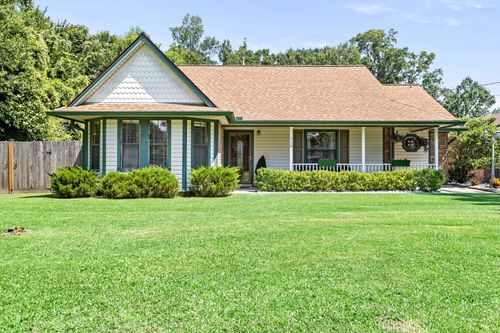 710 Red Oak Dr., Orange, TX, 77632 | Card Image