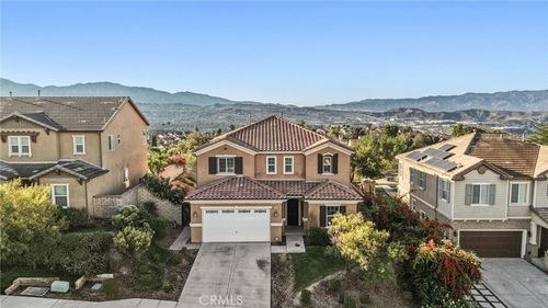 20264 Dorothy St, Saugus, CA, 91350-3688 | Card Image