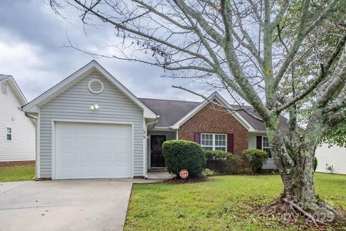 1919 Dietrich Ln, Charlotte, NC, 28262-3526 | Card Image