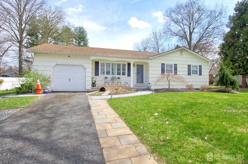 8 Hope Valley Dr, East Windsor, NJ, 08512-3006 | Card Image
