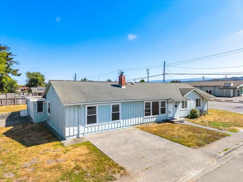 2002 11th St, Arcata, CA, 95521-5470 | Card Image