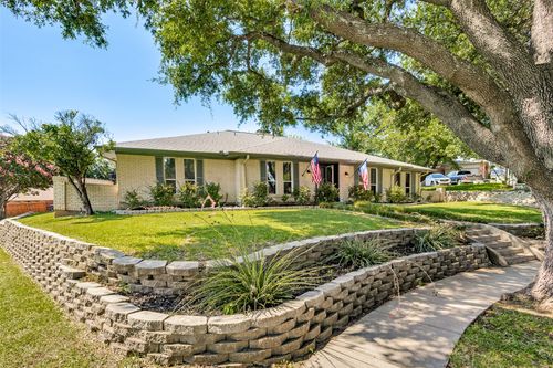3217 Colonel Cir, Garland, TX, 75043-1301 | Card Image