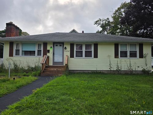 28 Daggett St, Moosup, CT, 06354-1212 | Card Image