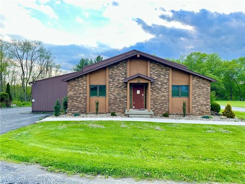 20 Henderson Ln, Shenango Twp, PA, 16105 | Card Image