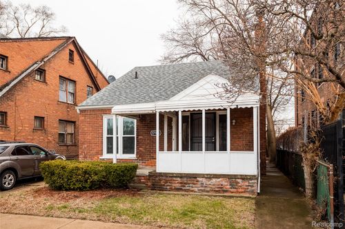 17136 Birchcrest Dr, Detroit, MI, 48221-3020 | Card Image