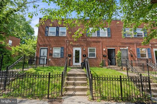 15 Halley Pl Se, WASHINGTON, DC, 20032-2310 | Card Image