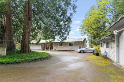 39150 Old Yale Rd, House other with 4 bedrooms, 2 bathrooms and 9 parking in Abbotsford BC | Image 3