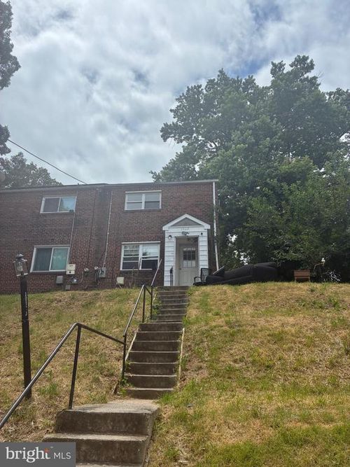 5540 60th Ave, RIVERDALE, MD, 20737-2620 | Card Image